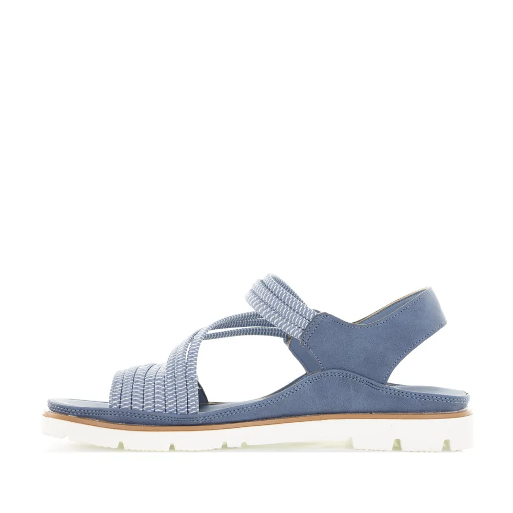 Universal Fit Holiday Mood VS TREADS YURRA DENIM