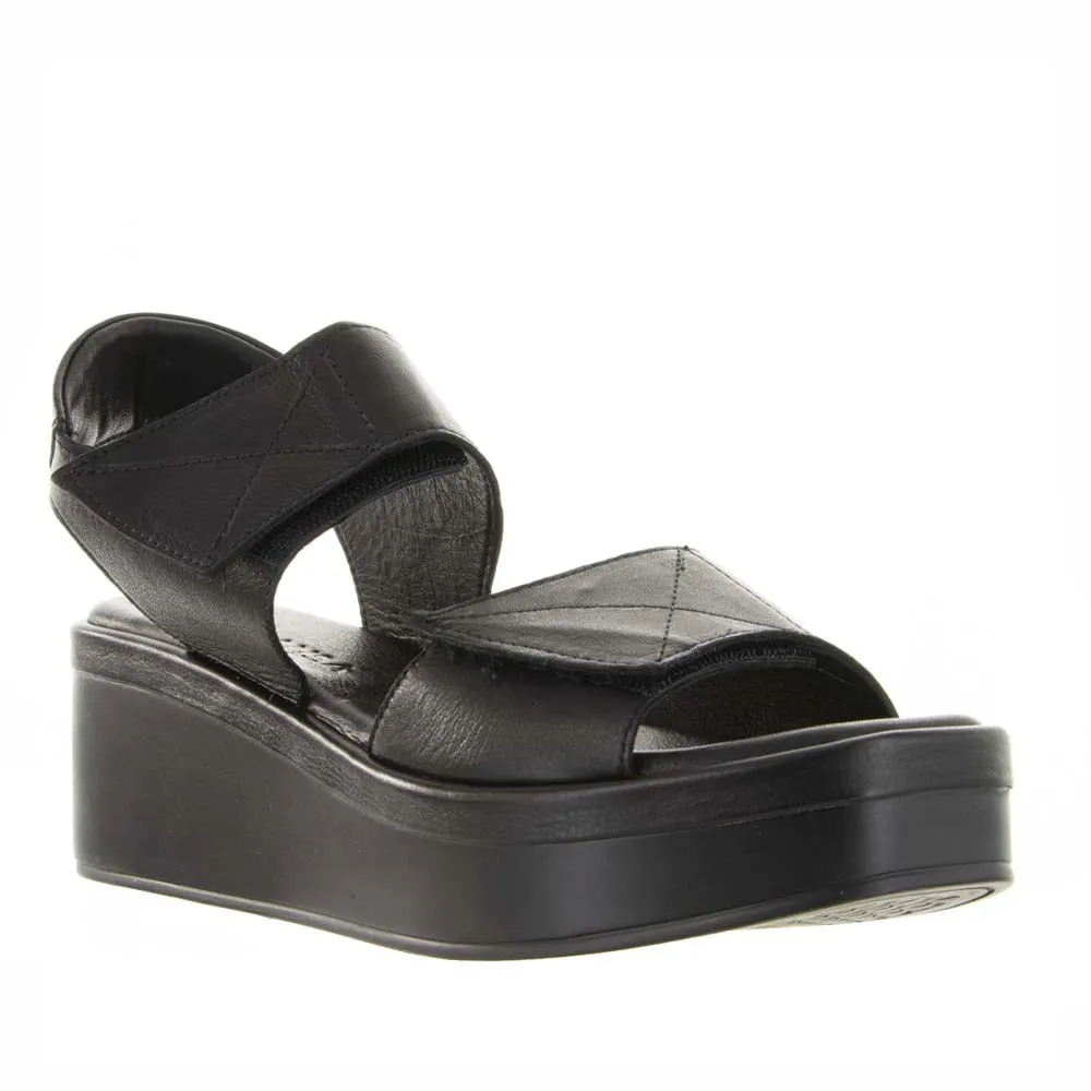 Preppy Pop Foot Hug LE SANSA TRISTEN BLACK