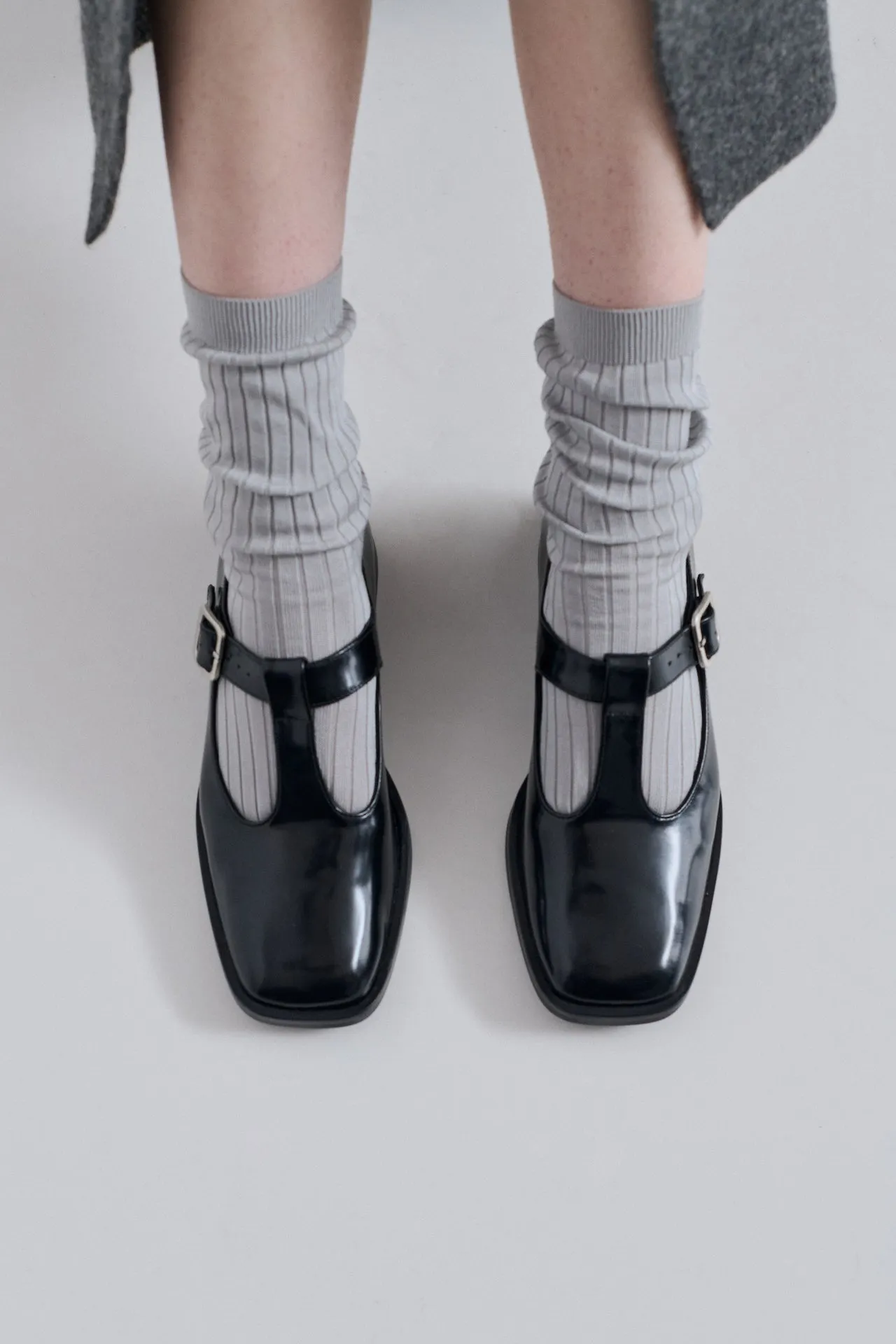 Fresh Sprint Lucy T-Bar in Black Leather