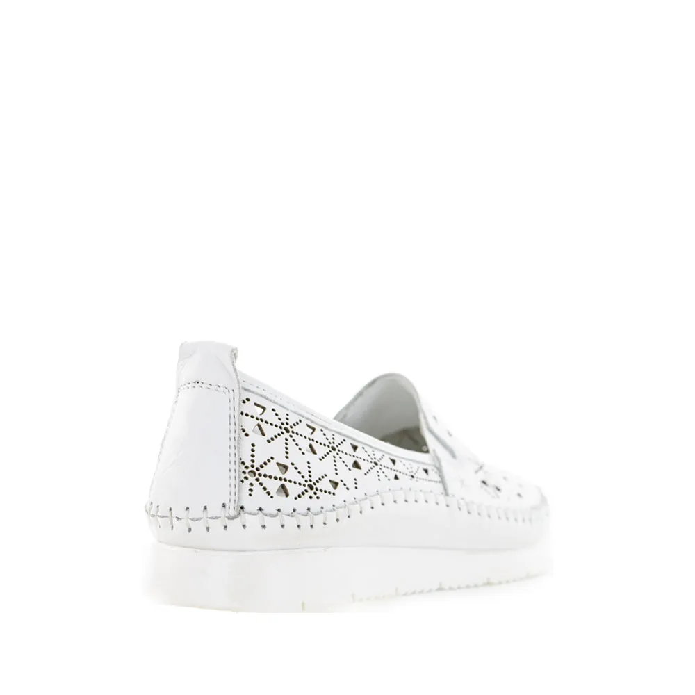 CABELLO CLEAR WHITE Easy Motion Shoes