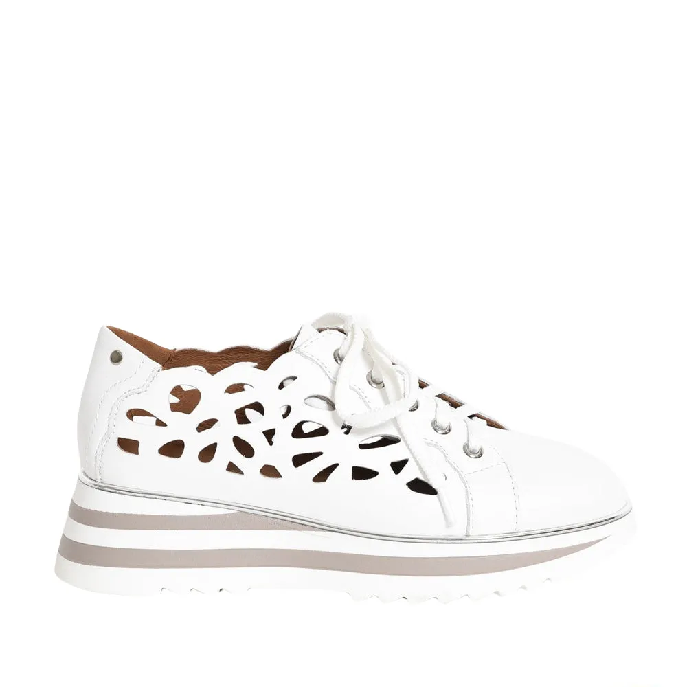 Urban Walk Urban Chill ALFIE & EVIE HOLIDAY WHITE
