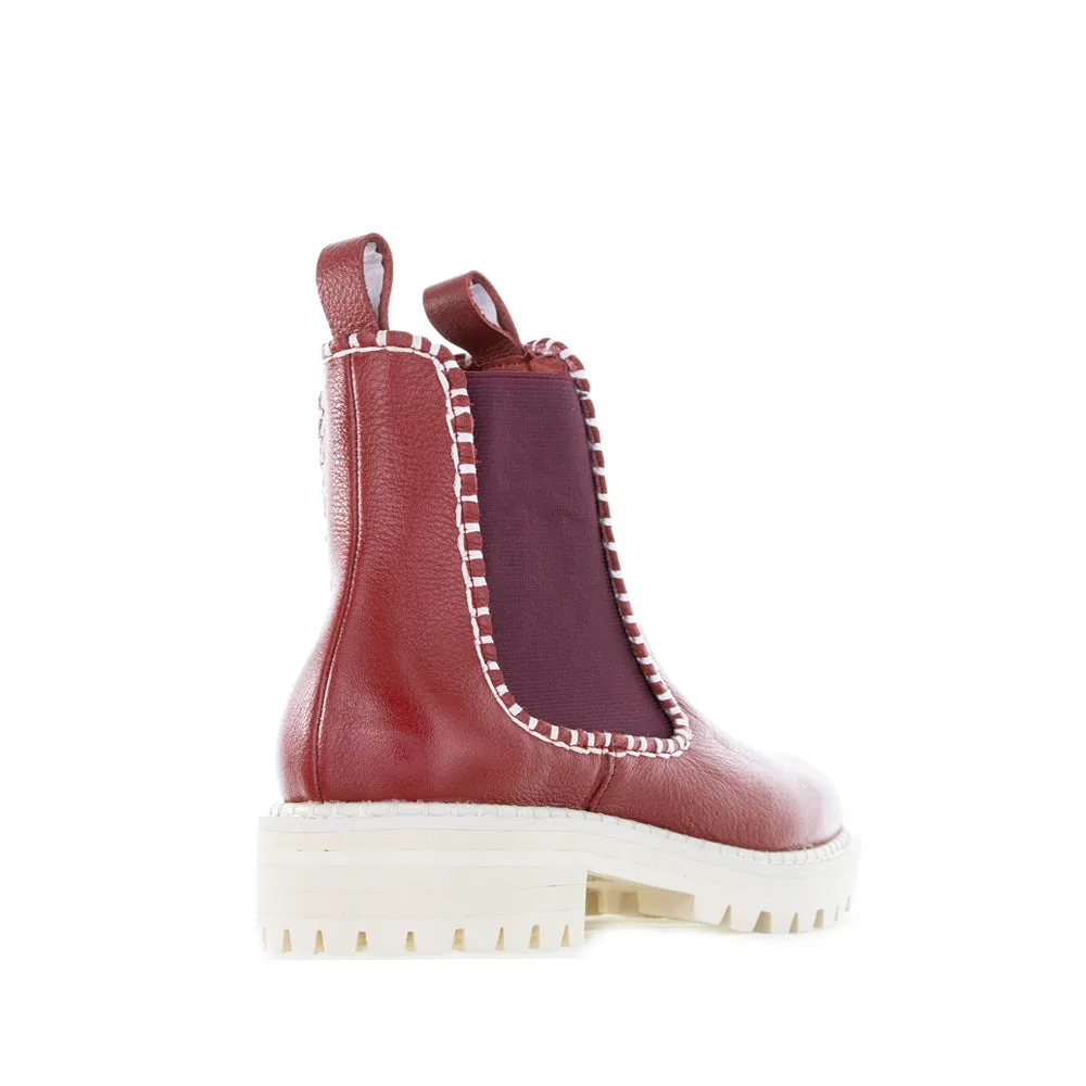 BRESLEY DODGE RED Vibrant sole