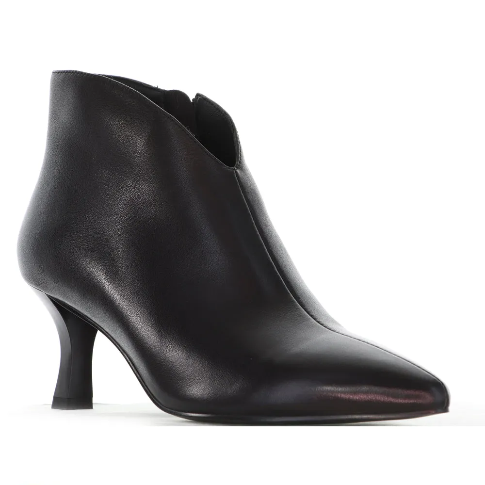 Fashion Statement Minimalist Style MILA RAINE KILO BLACK