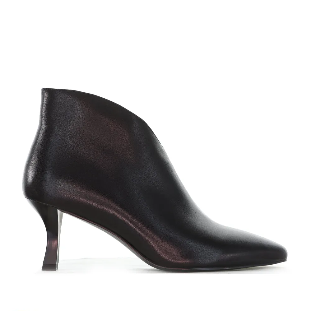 Easy Entry urban commuting MILA RAINE KILO BLACK