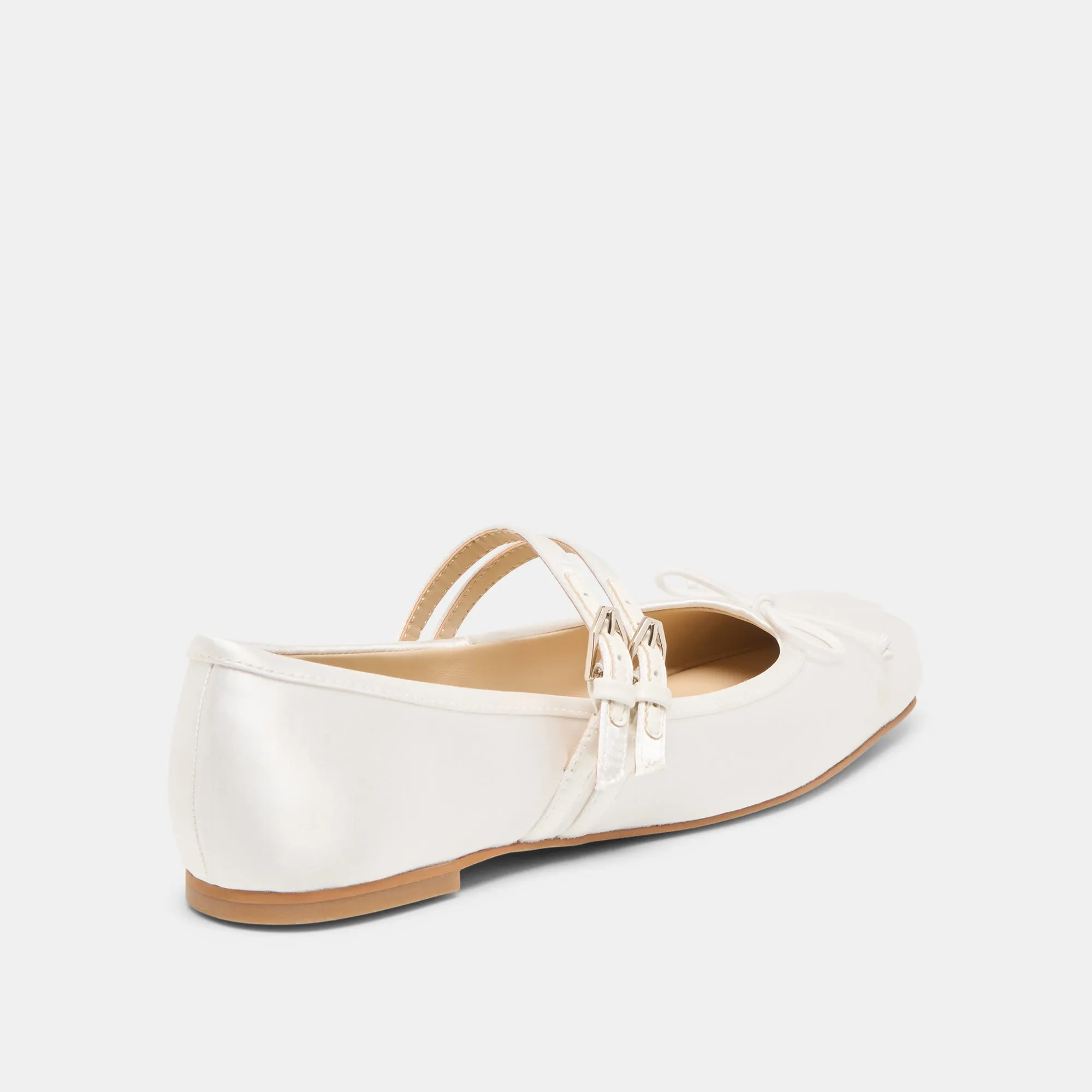Roomy Toe Box Design Synthetic GIBSEN BALLET FLATS TRUE WHITE SATIN