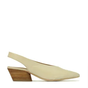traction - reliability - level Built-In Support HAT LEATHER SLING BACK HEELS