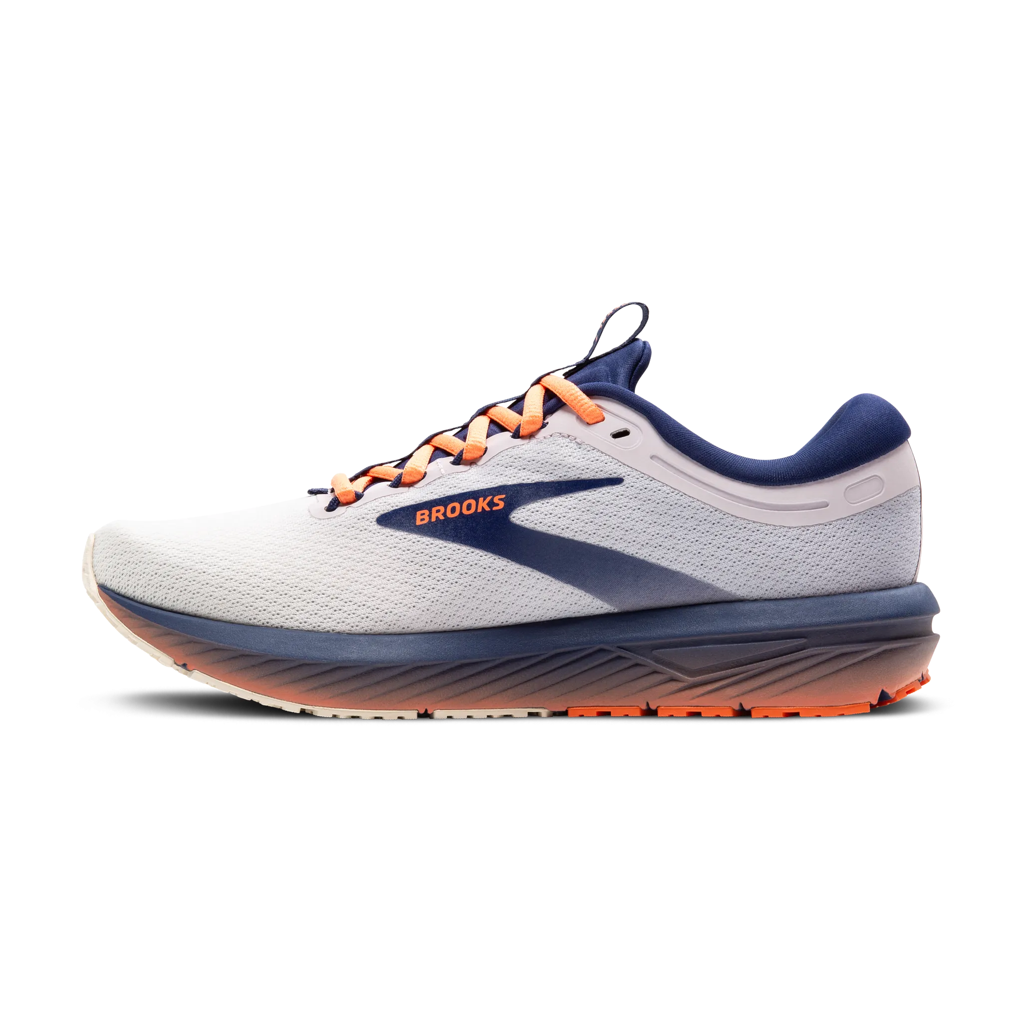 Women's Revel 7 Step Assist running in urban areas