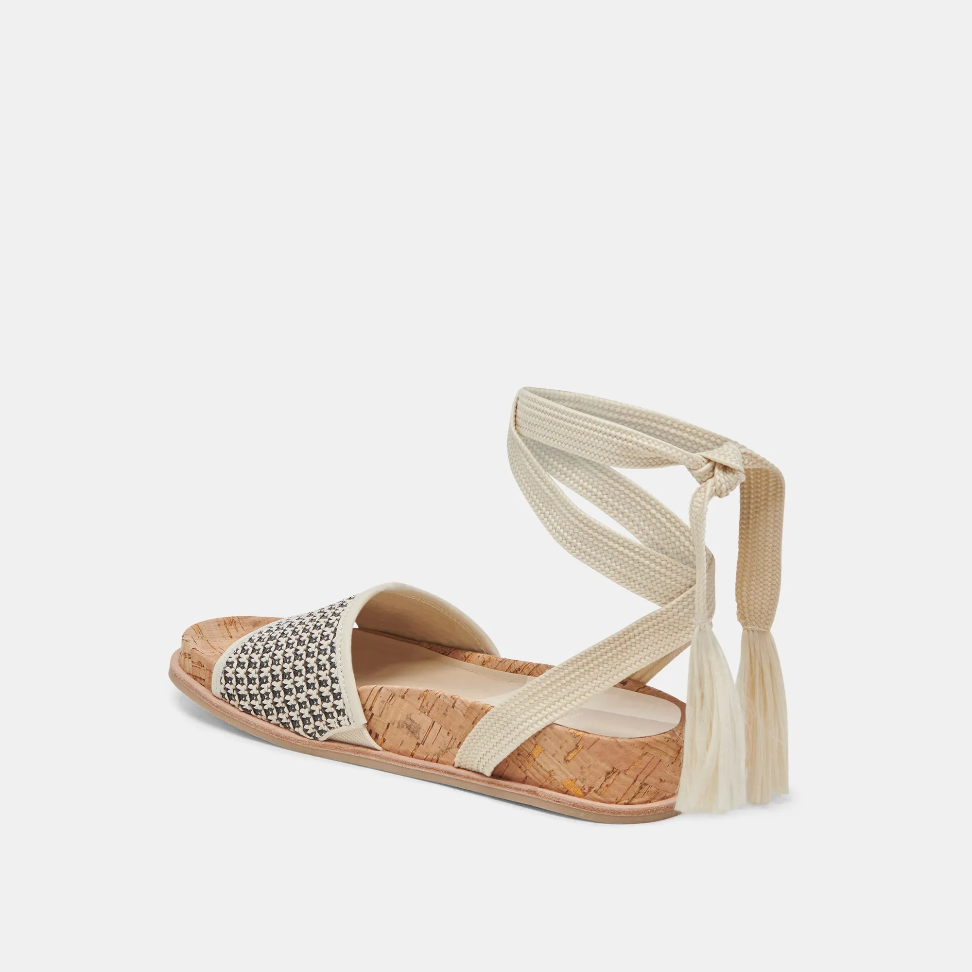 Standout Look Easy Step SALACY SANDALS BLACK NATURAL RAFFIA