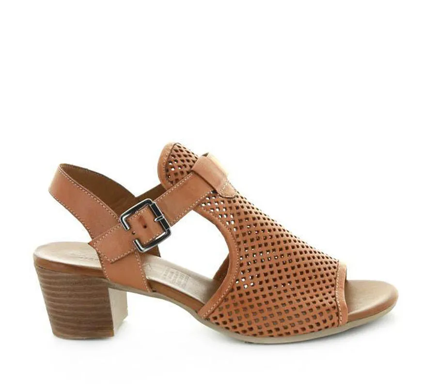 LE SANSA LYRA TAN Flexible Outdoor Shoes Style Addon