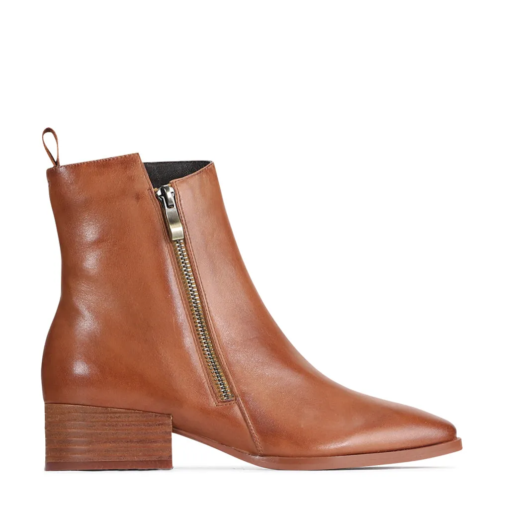 Dynamic silhouette travelers' KENDRA