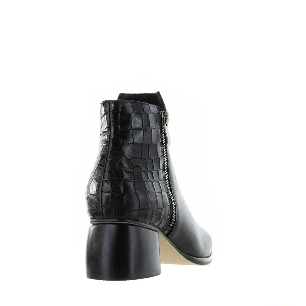 BRESLEY PIPPY BLACK MIX Soft Interior