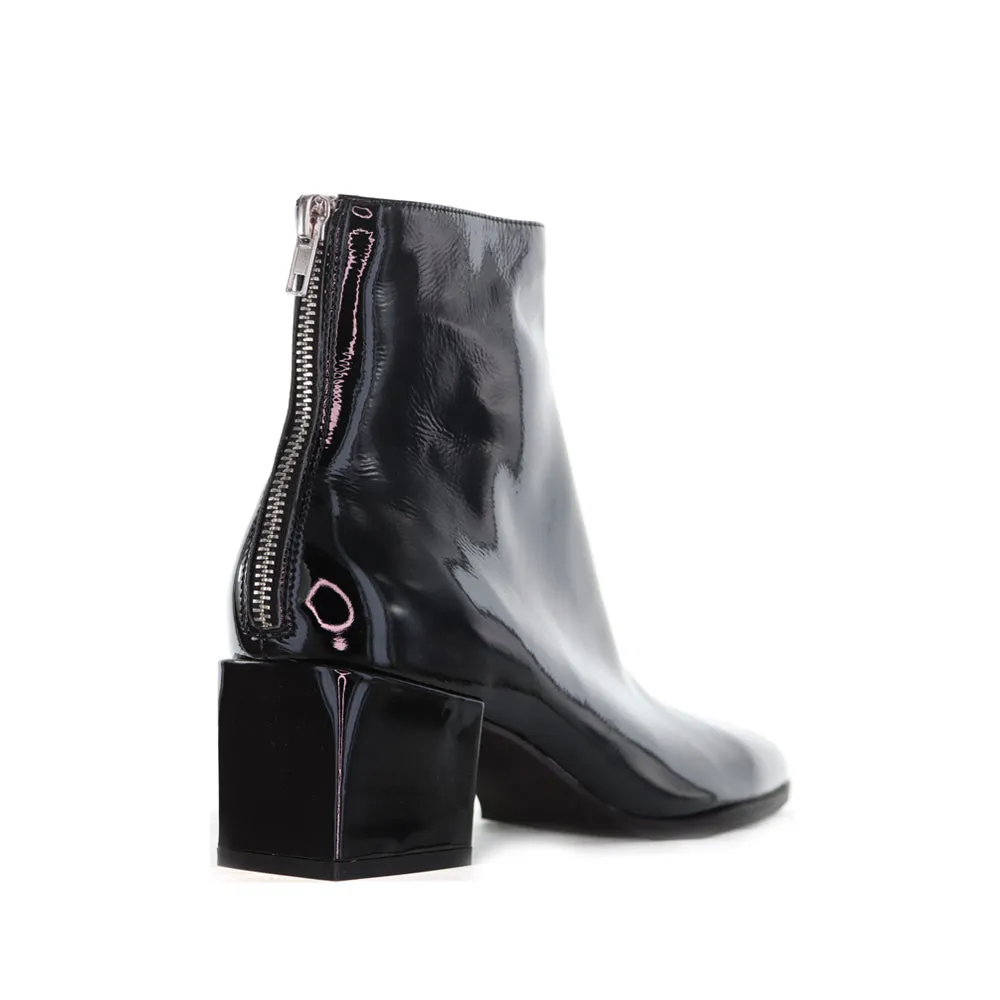 Mountain Climbing DJANGO & JULIETTE WARONI BLACK PATENT