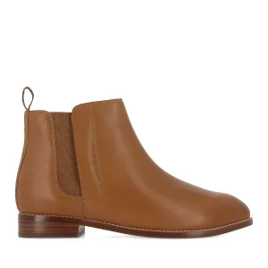 least lightweight most difficult AUSTEN II - TAN LEATHER