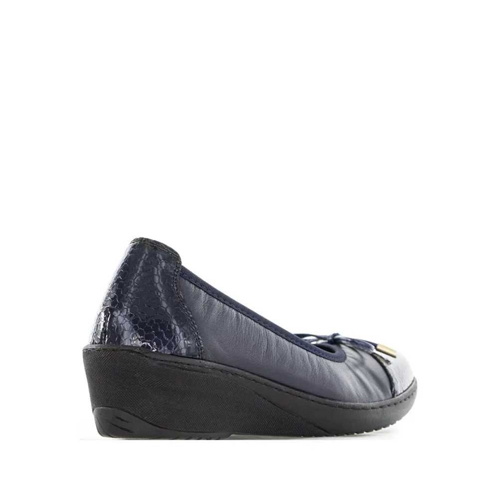 Instant Move Comfort Fit Walk CABELLO CP243-18 NAVY