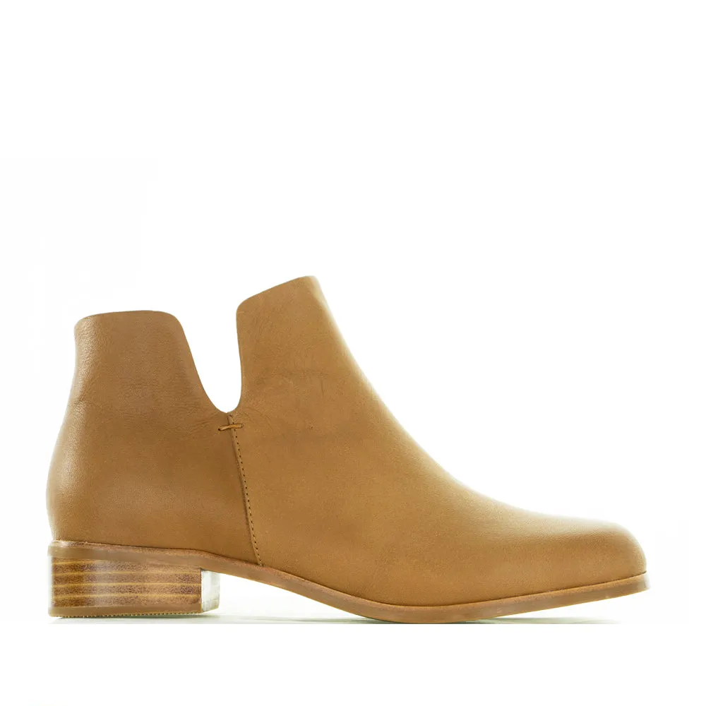LE SANSA MARA TAN Timeless Look TPU Outsole