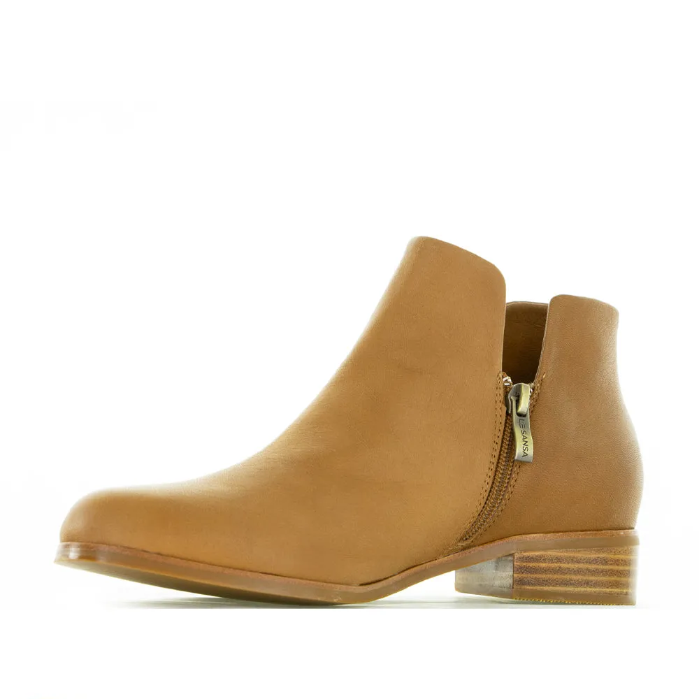 Sport Inspired Chic Style LE SANSA MARA TAN