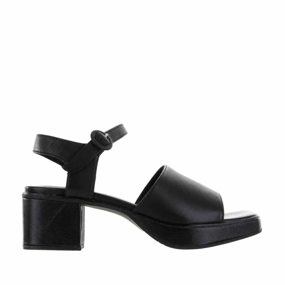 LE SANSA RYALAY BLACK Outfit Boost Loose Fit