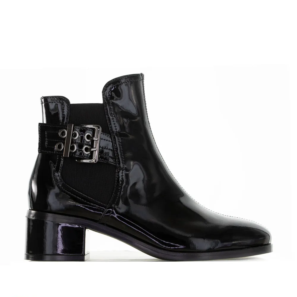LE SANSA ROMY BLACK PATENT Suede Material Adventure Time