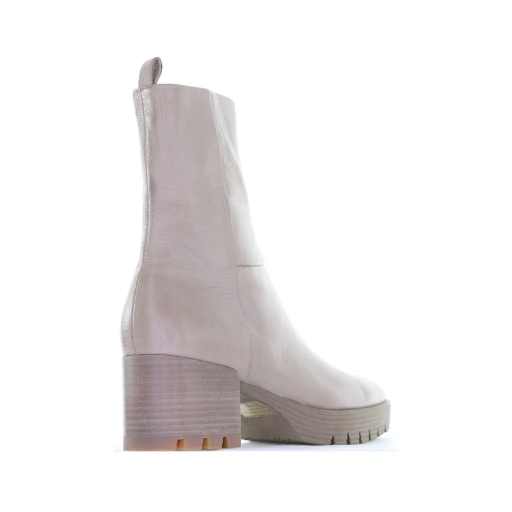 Street Walk Durable Fit DJANGO & JULIETTE DIPPY ASH LEATHER