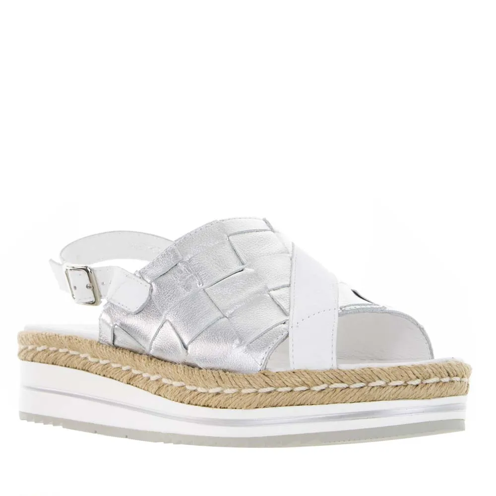 Chill Time Step Free DJANGO & JULIETTE AMES WHITE SILVER