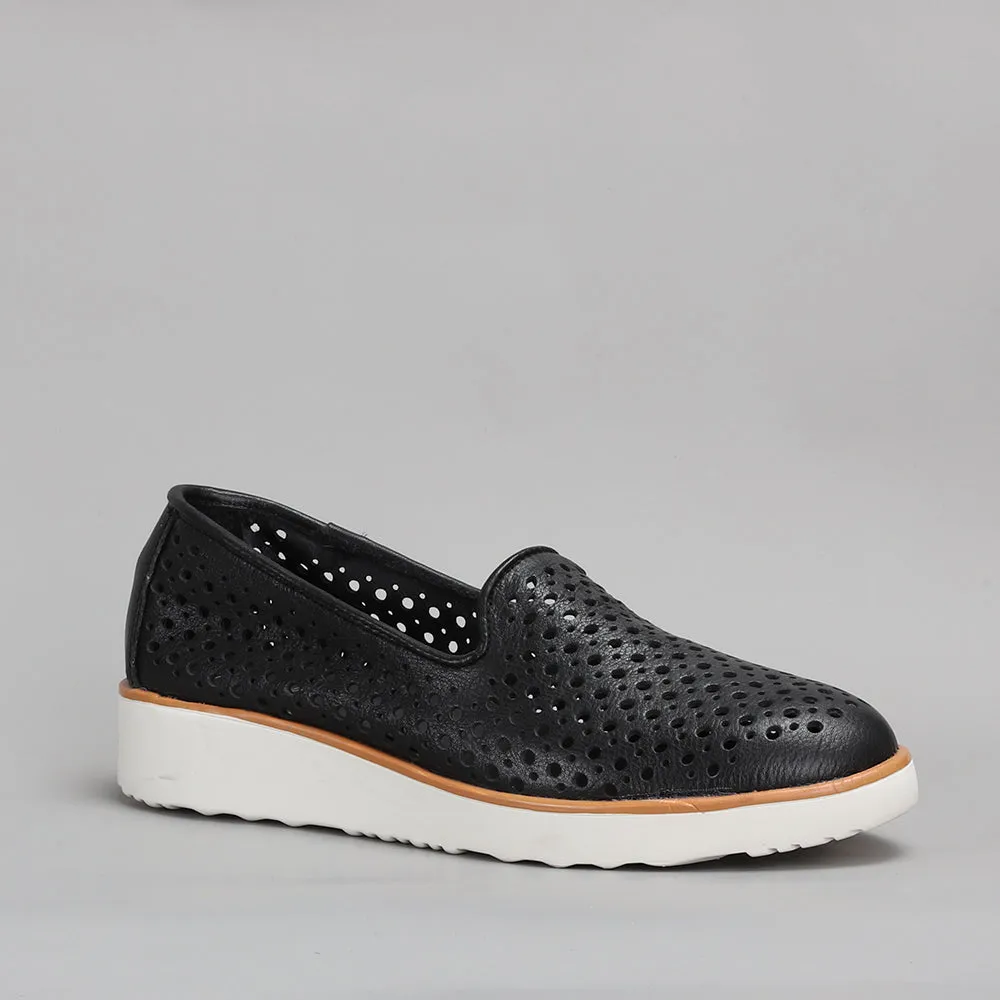 Water Resistant CC RESORTS AUSTIN BLACK