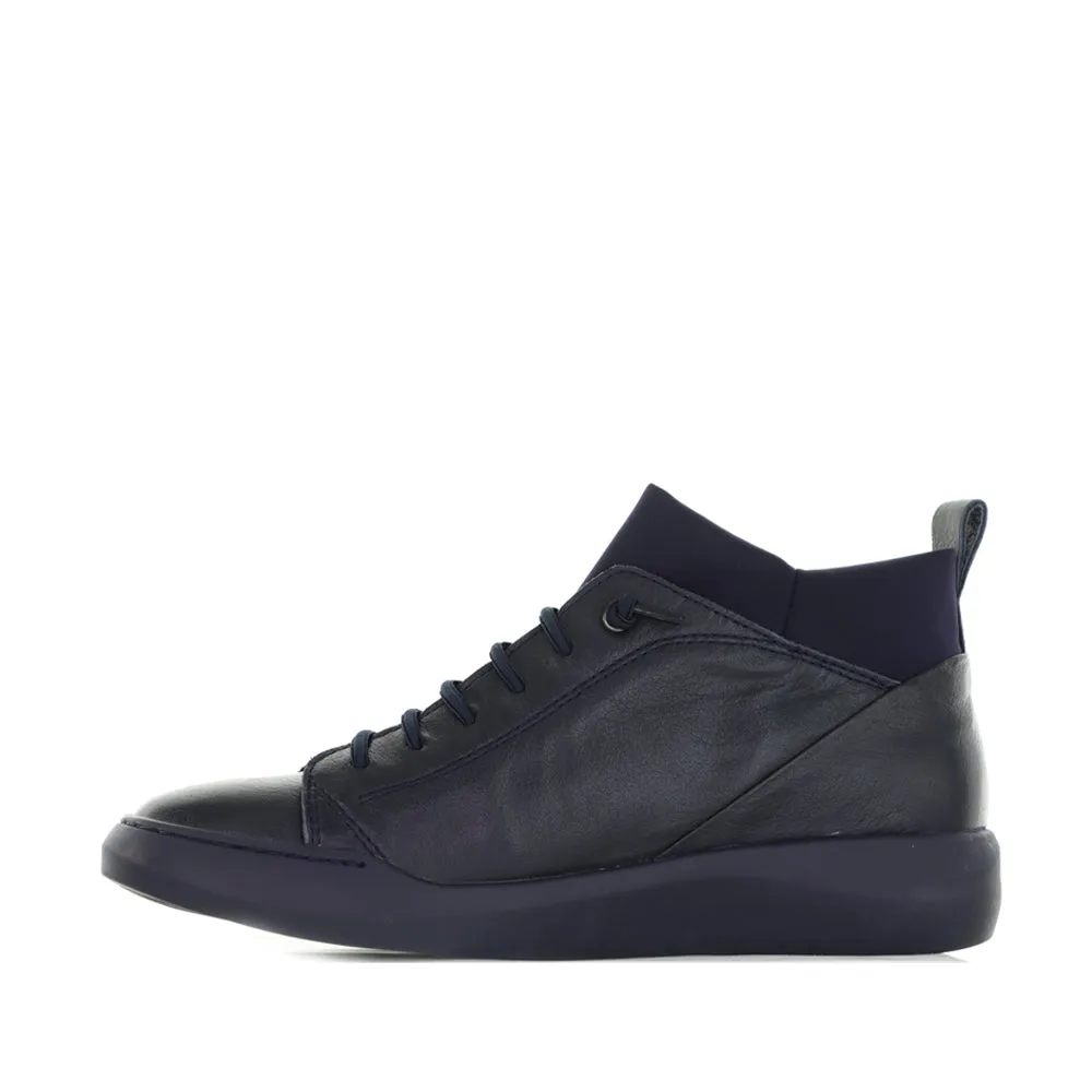 Terrain Tested Smooth Surface DJANGO & JULIETTE KAPLOCK NAVY