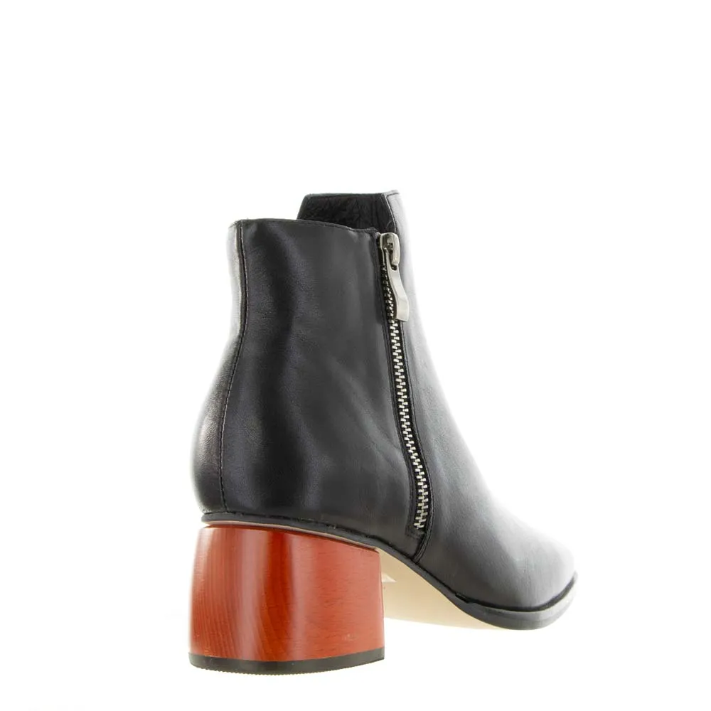 BRESLEY PIPPY BLACK RED All-Season Protection