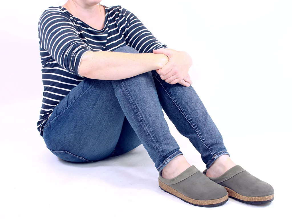 slim fit Cozy Foot Step Haflinger Clogs Sheepskin Snowbird Grey