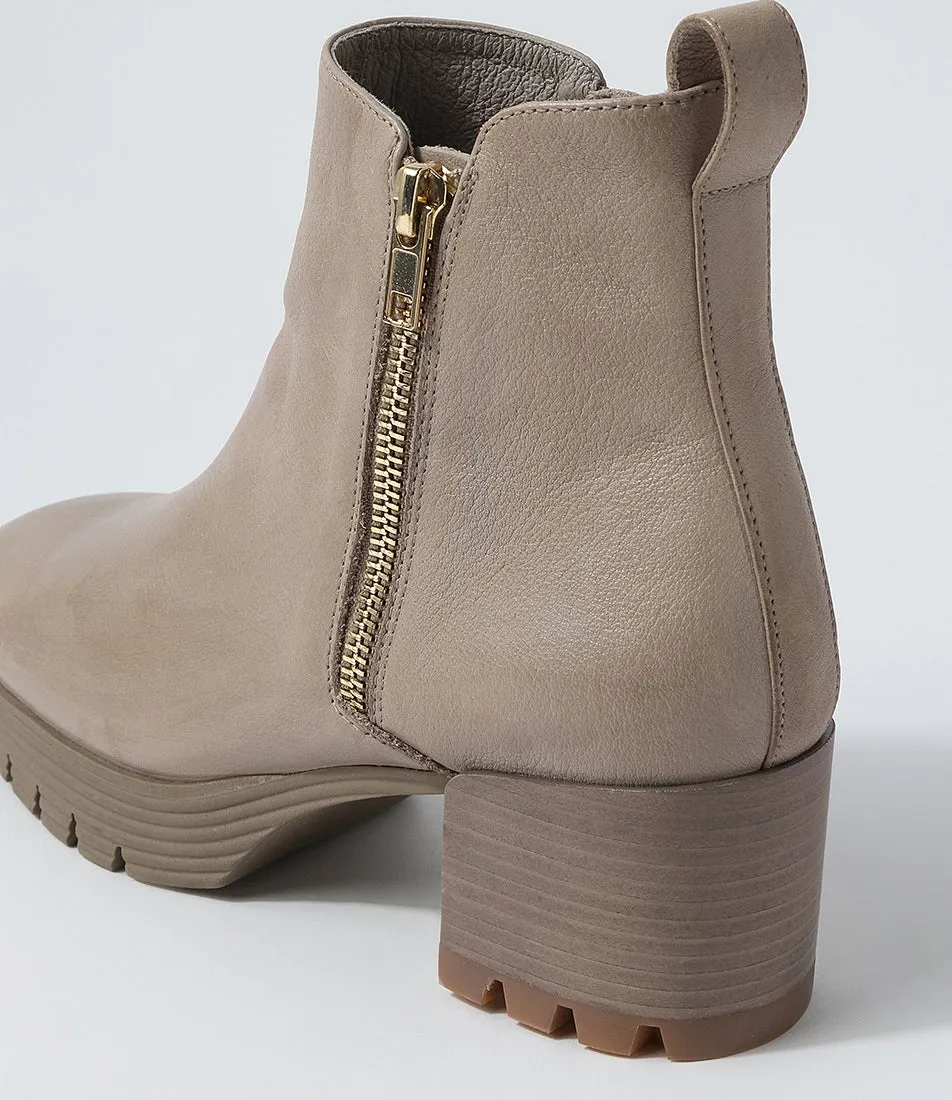 Street Ready DJANGO & JULIETTE DINIS ASH