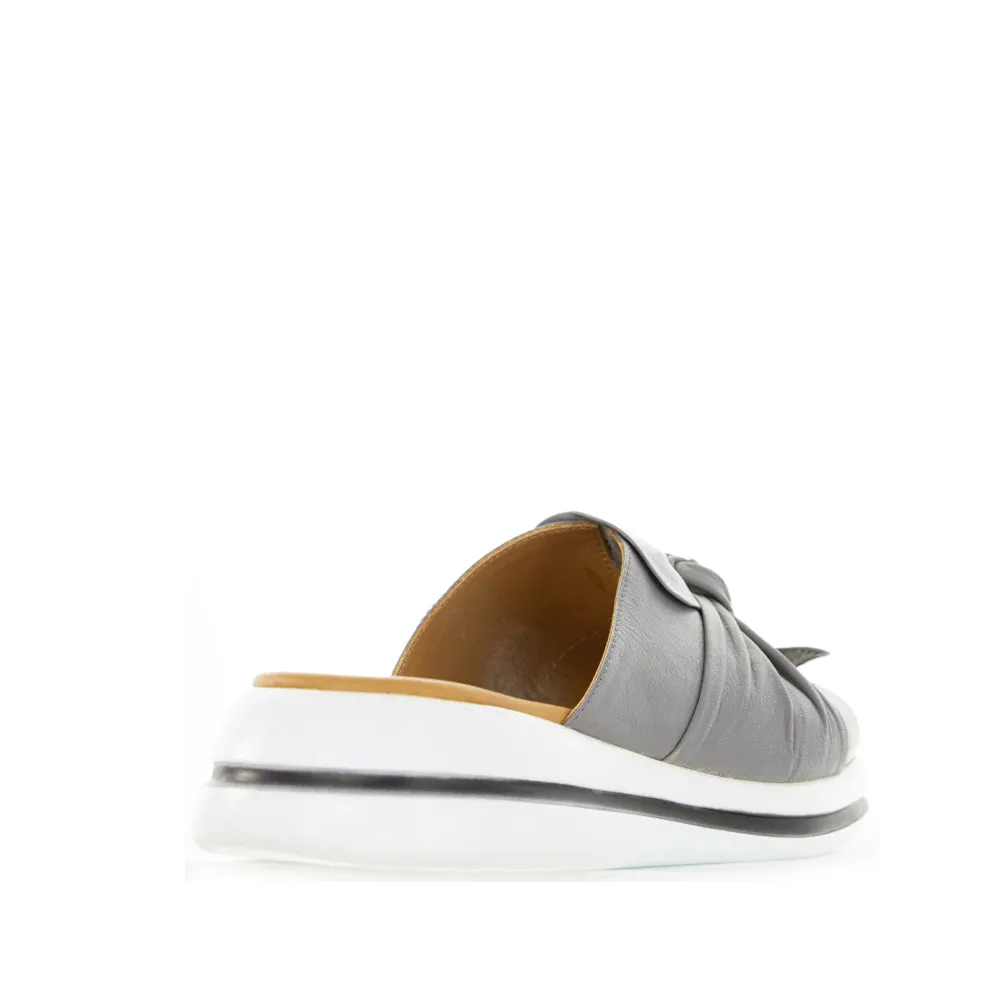 Le sansa Salsa Grey Slip Fit Motion