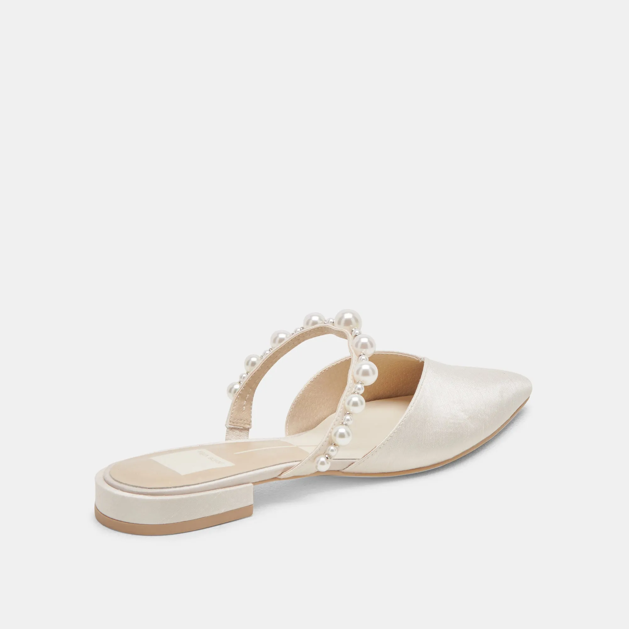 Team Play KANIKA PEARL WIDE FLATS VANILLA PEARLS