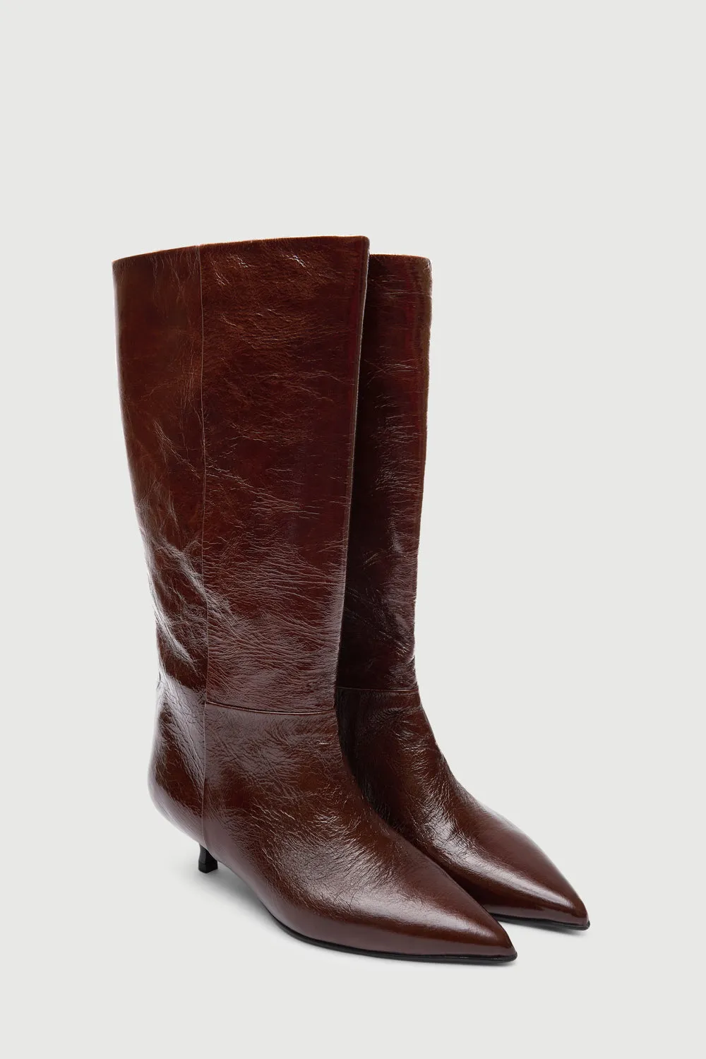 Urban Casual Relaxed Vibe Sydney Boots in Saddle Patent Leather