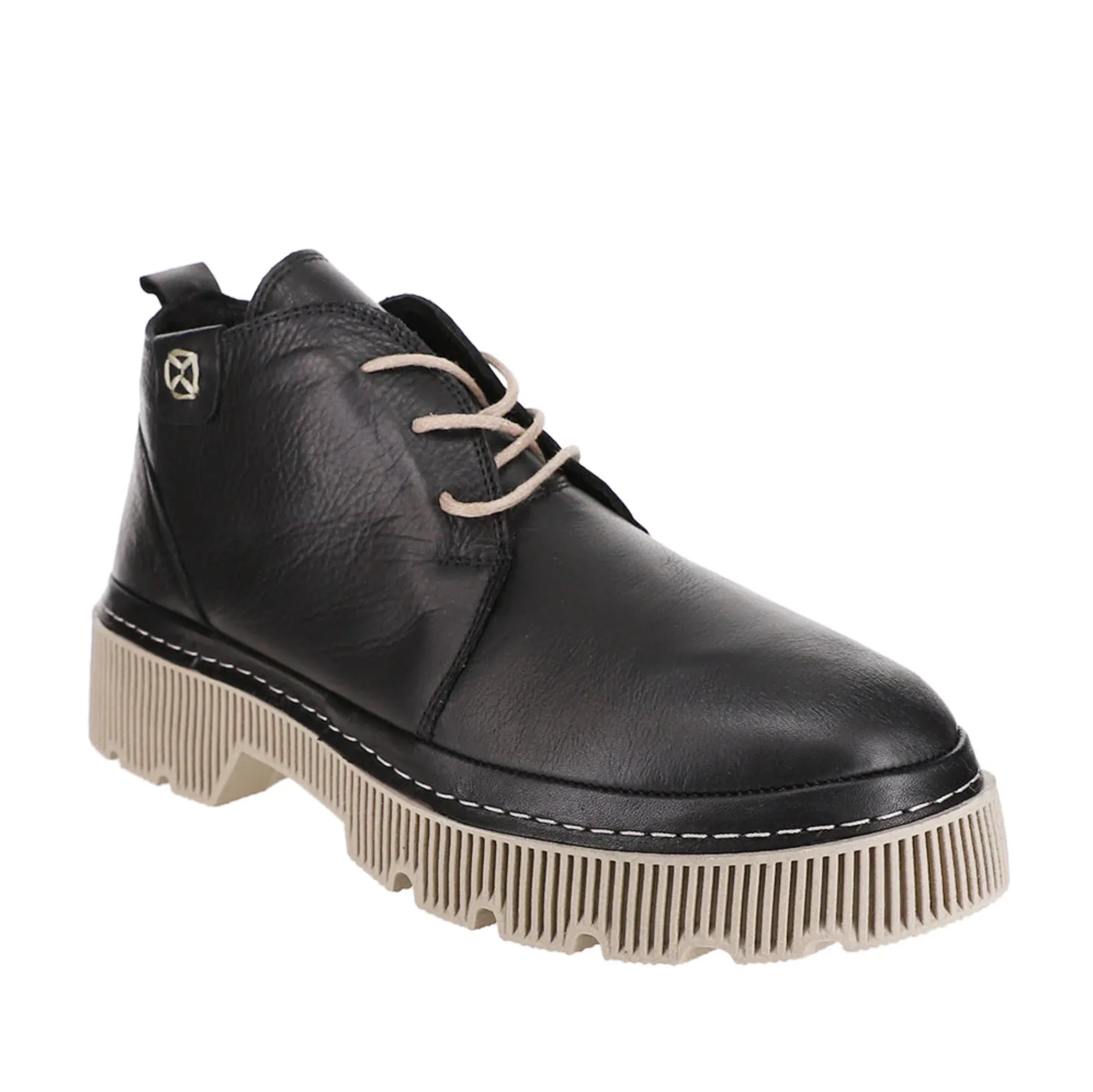 LE SANSA RAFFA BLACK winter style statements track and field athletes