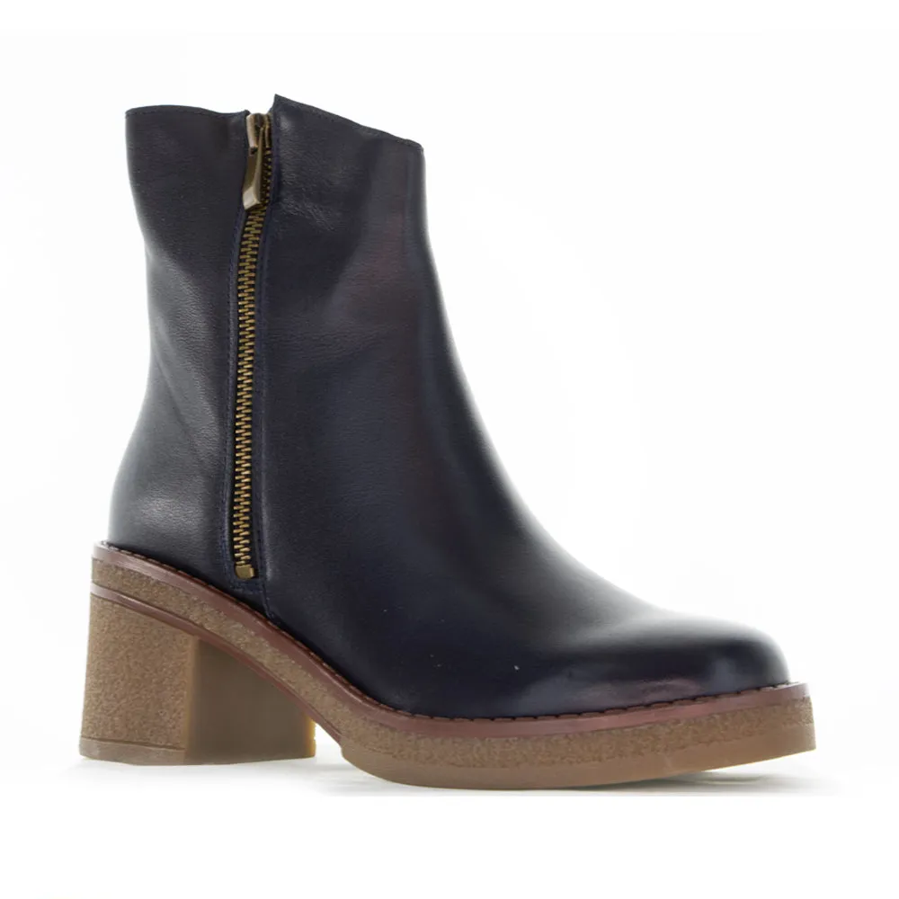 BRESLEY DIZZY NAVY Versatile lining Foot Performance