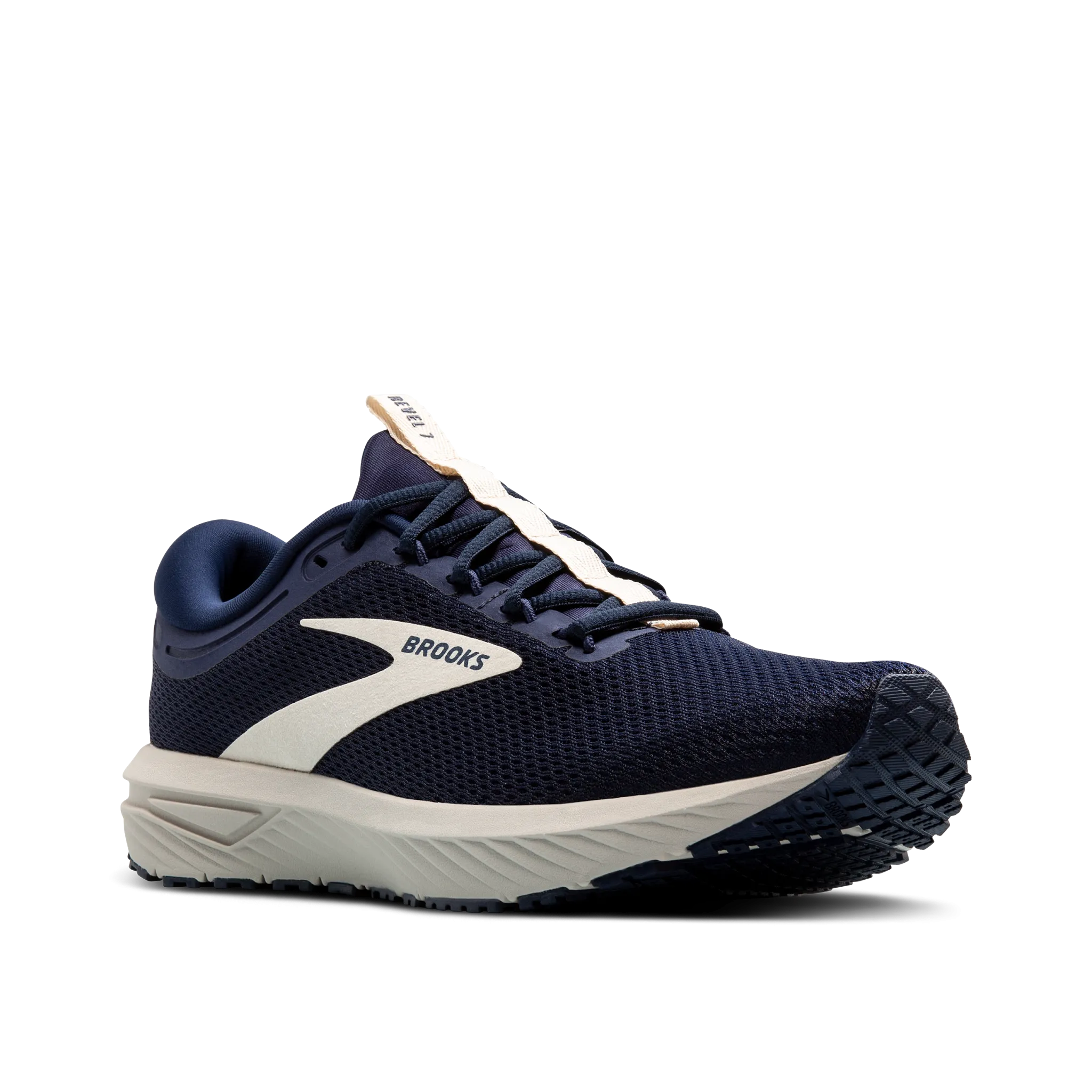 Men's Revel 7 balance and coordination running shoe help kids' enjoyment