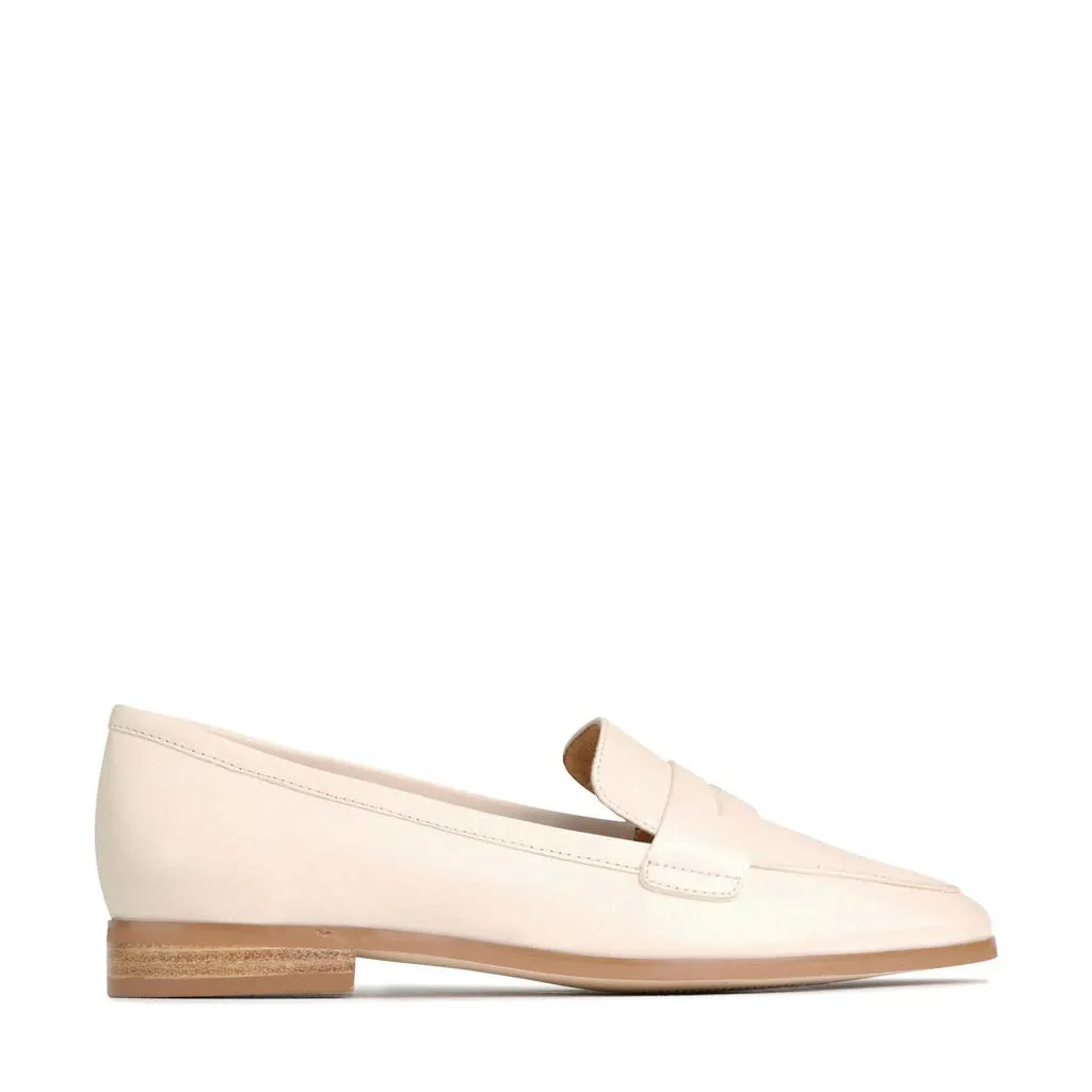 CACCURI LEATHER LOAFERS Sturdy flexibility