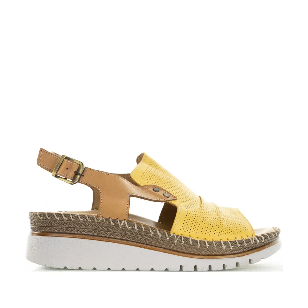 right - foot LE SANSA FABIA MUSTARD TAN