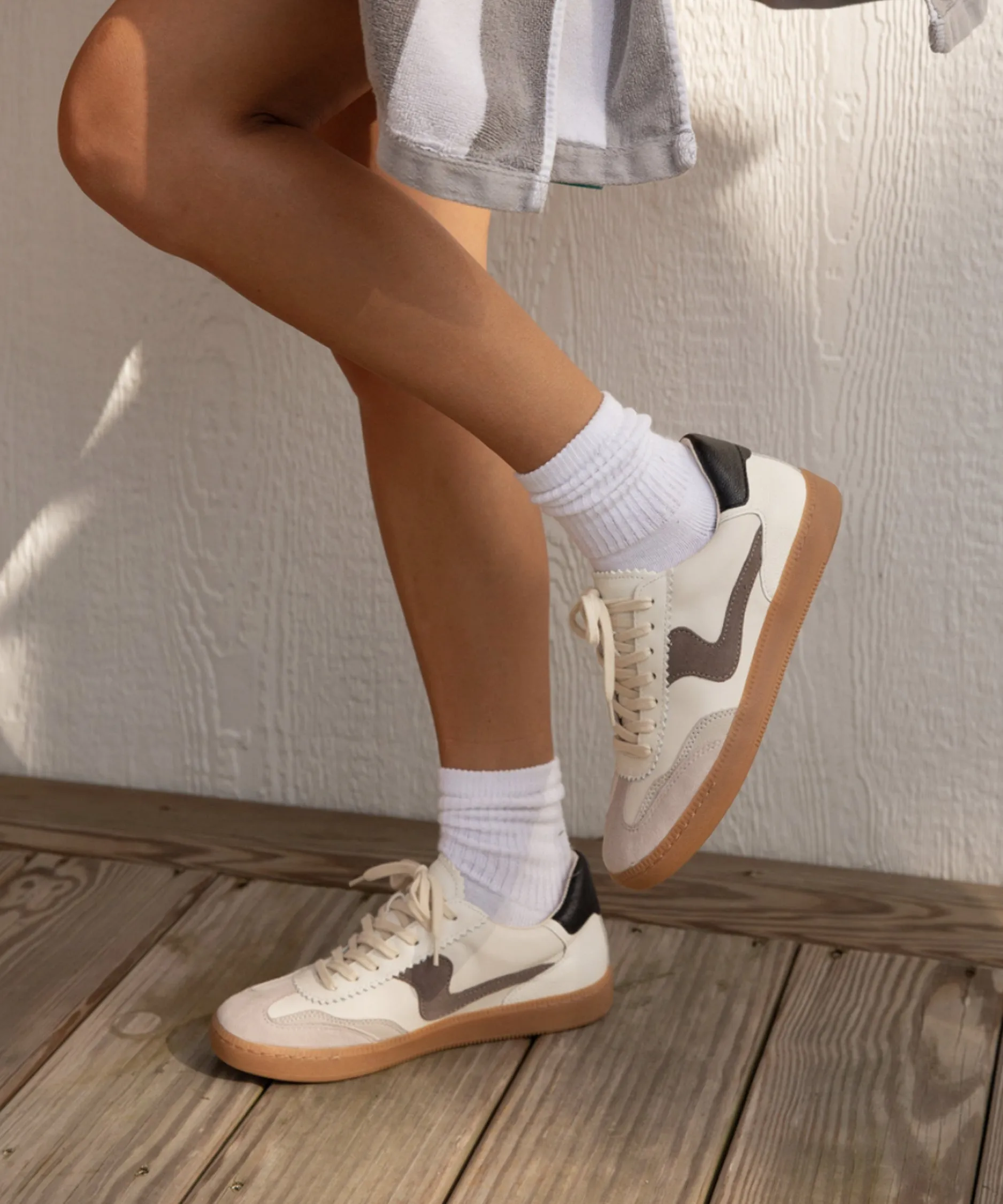 Classic Fit NOTICE SNEAKERS WHITE GREY LEATHER