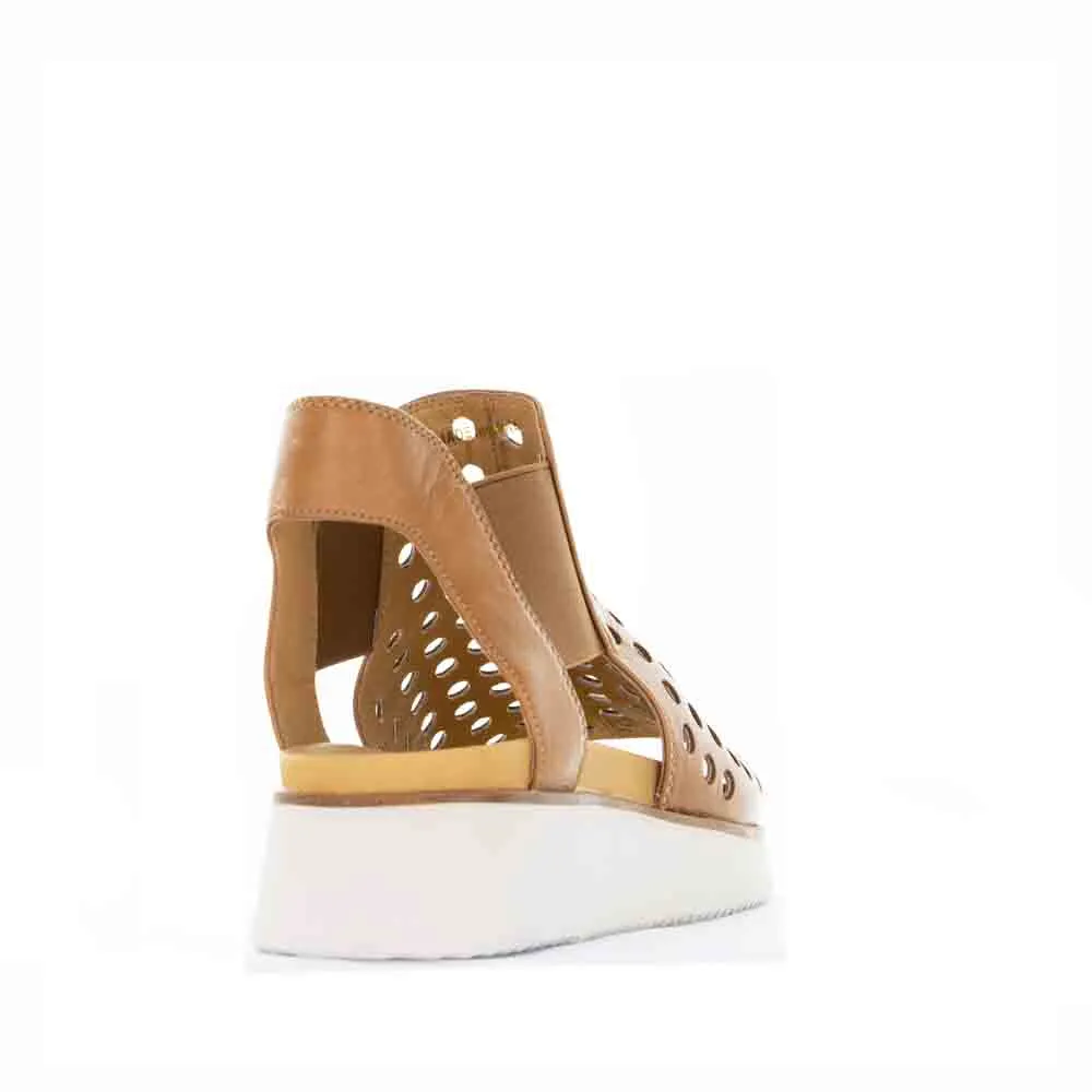 Step Friendly Light Touch BRESLEY PRANCE BRANDY