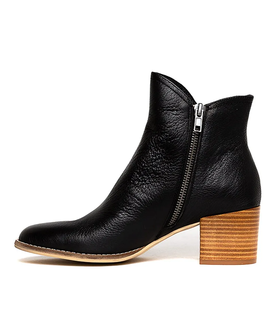 Sport Inspired Superior Design DJANGO & JULIETTE MOCKAS BLACK NATURAL