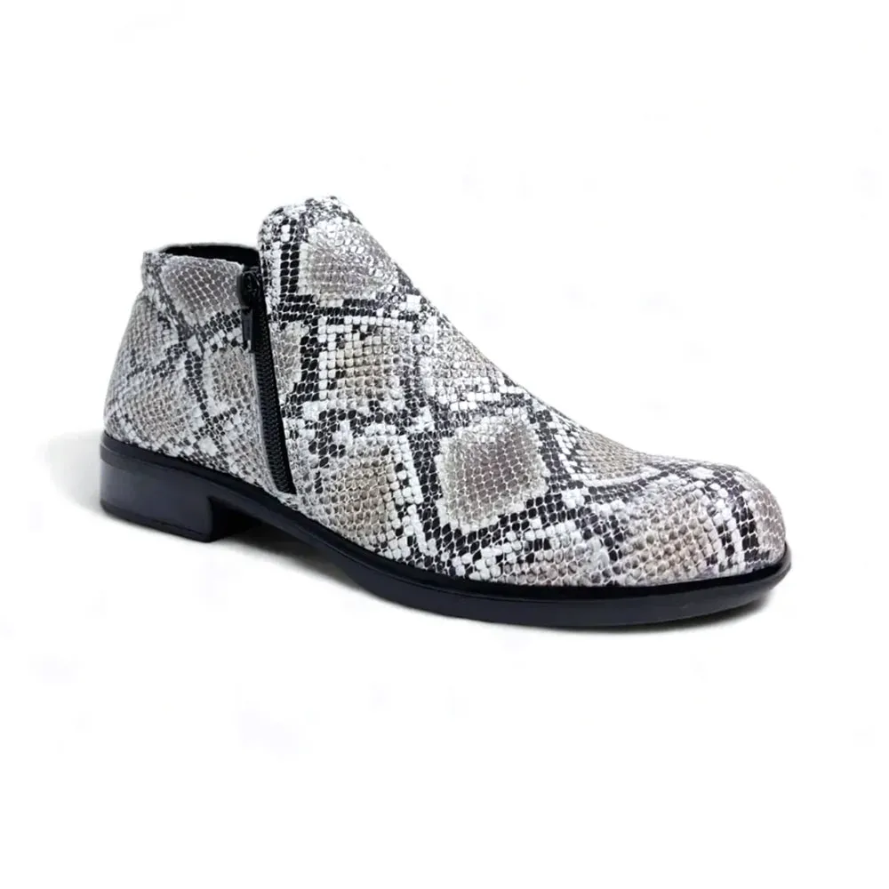 Helm Bootie (26030) - Ink Leather/Midnight Blue Suede Street Ball
