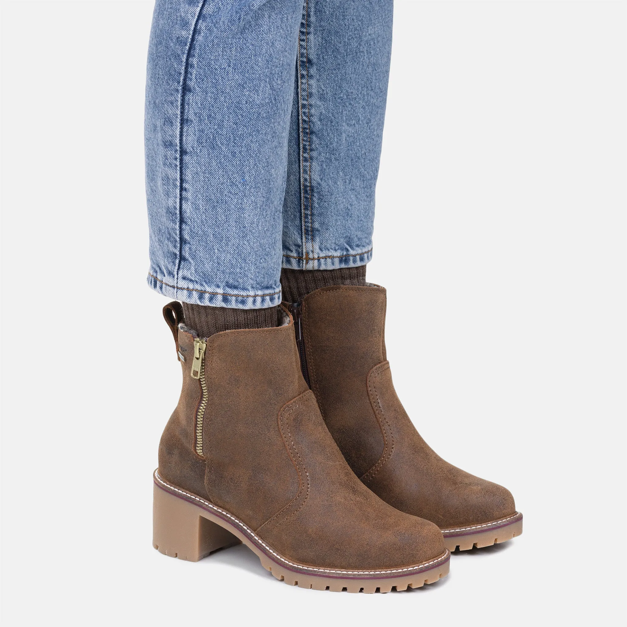 ARO Women's GORE-TEX? ankle boots dry surface