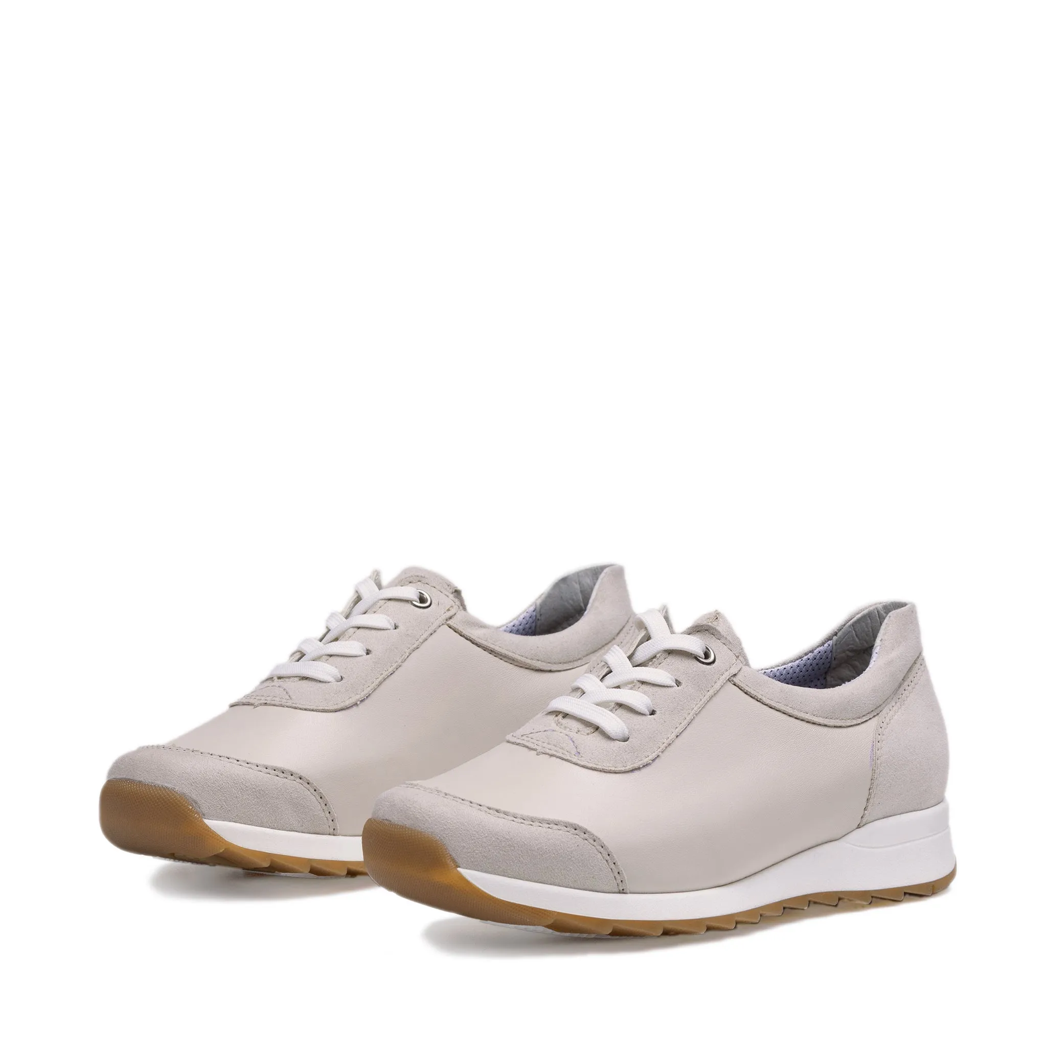Footwear Focus All Terrain Shoes MARUNA Women's Pomar  stretch sneakers