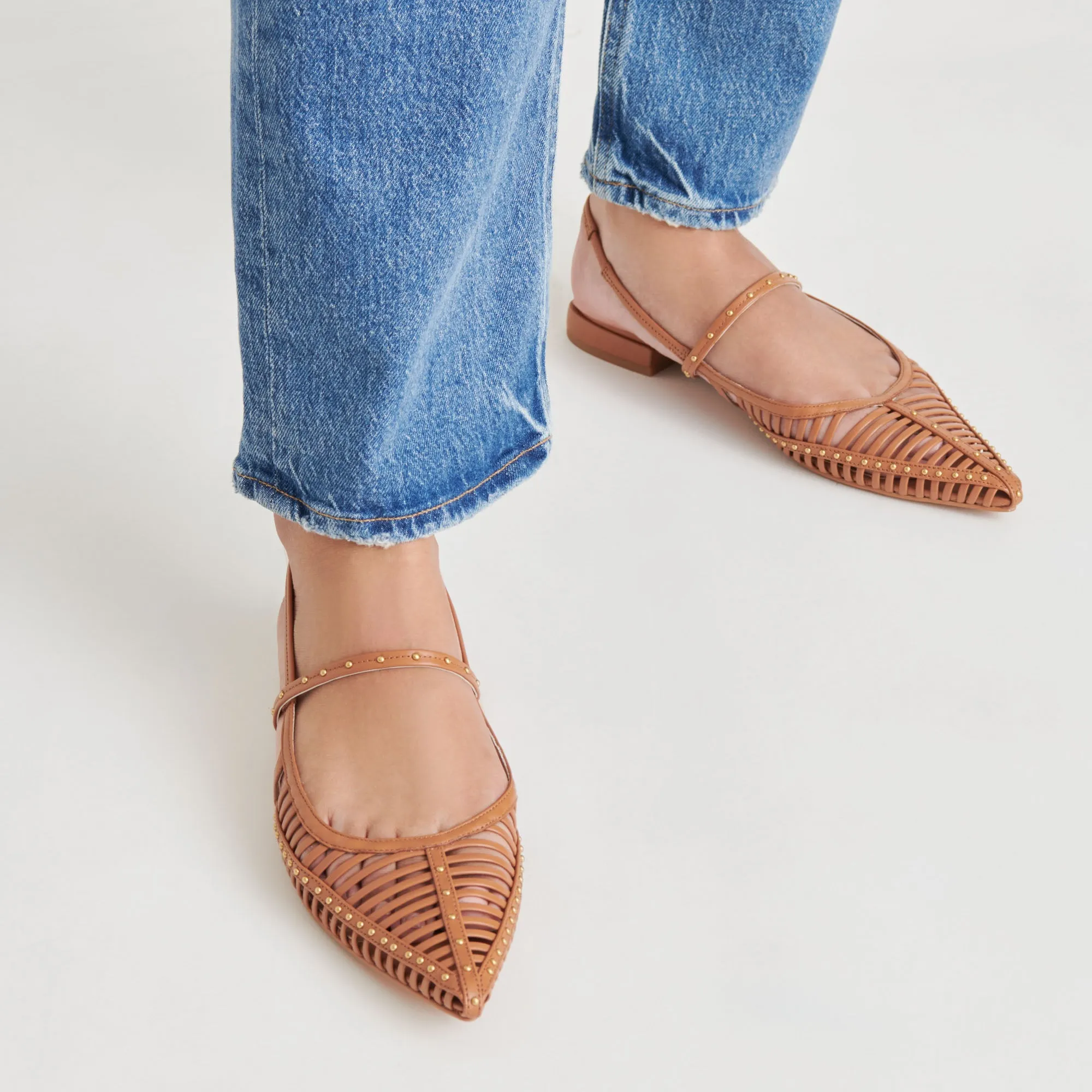 Charity Mood PHINLY FLATS SADDLE LEATHER