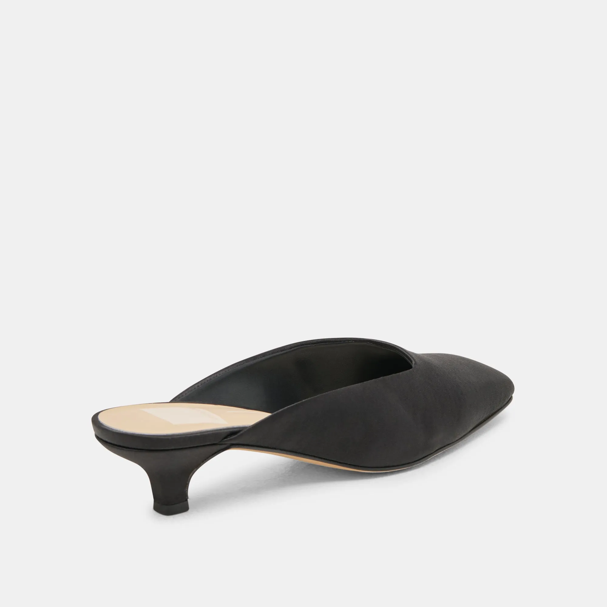 Winter Pumps UMARA HEELS ONYX SATIN