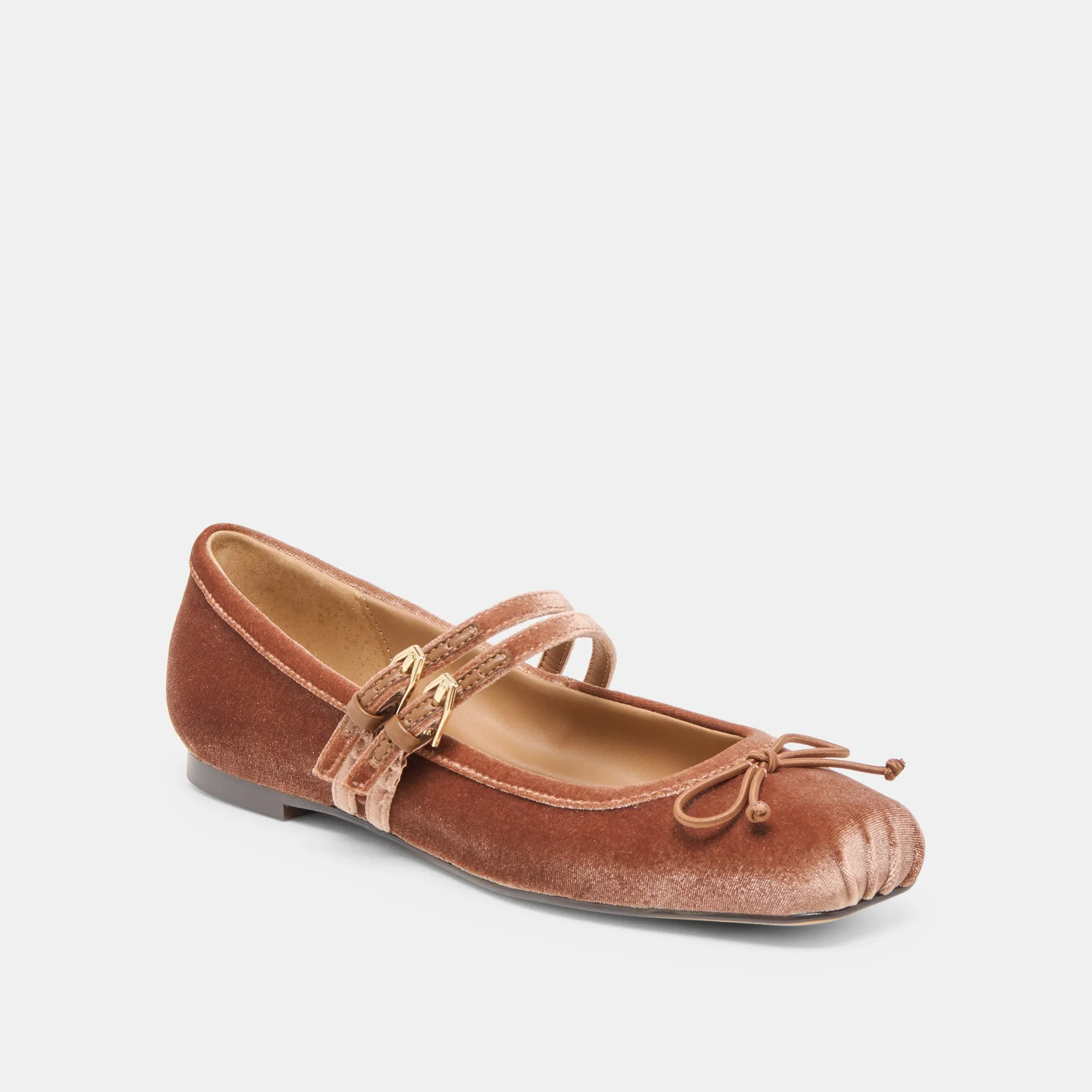 Model Look GIBSEN BALLET FLATS DK ROSE VELVET