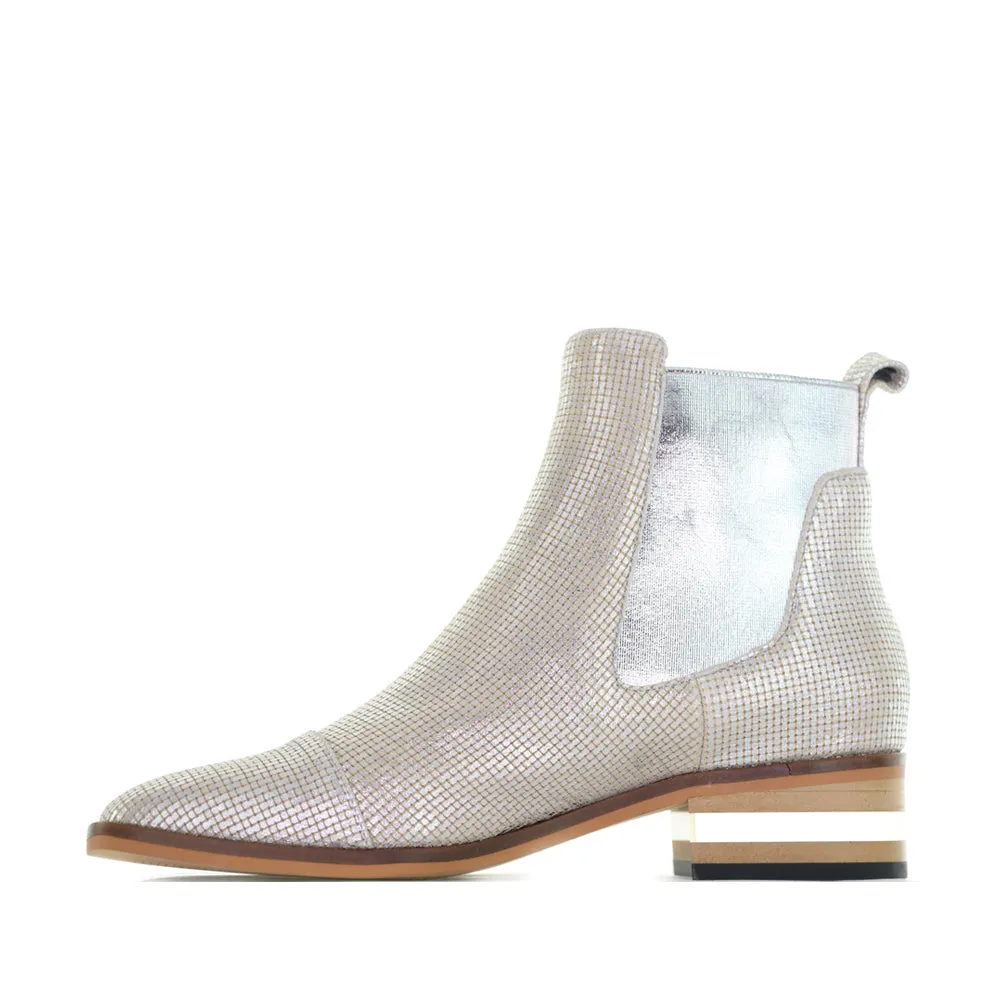 Superior Design DJANGO & JULIETTE FORD SILVER CUT