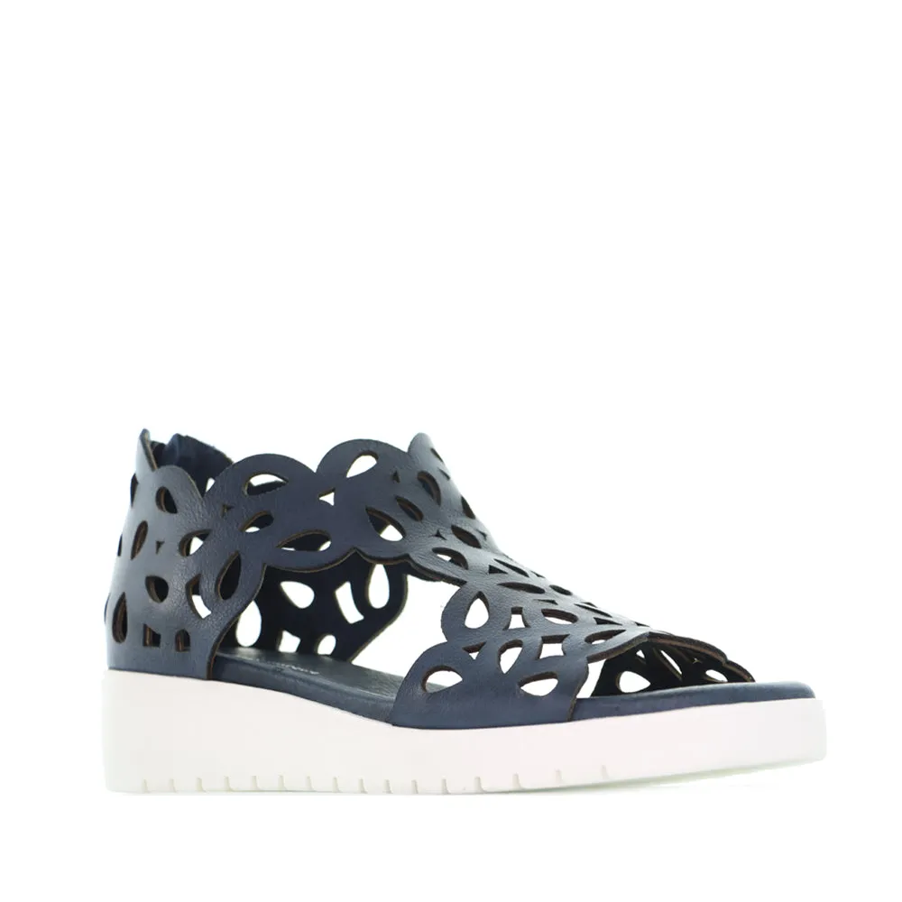 Outfit Match Arch Care DJANGO & JULIETTE JELODYS NAVY