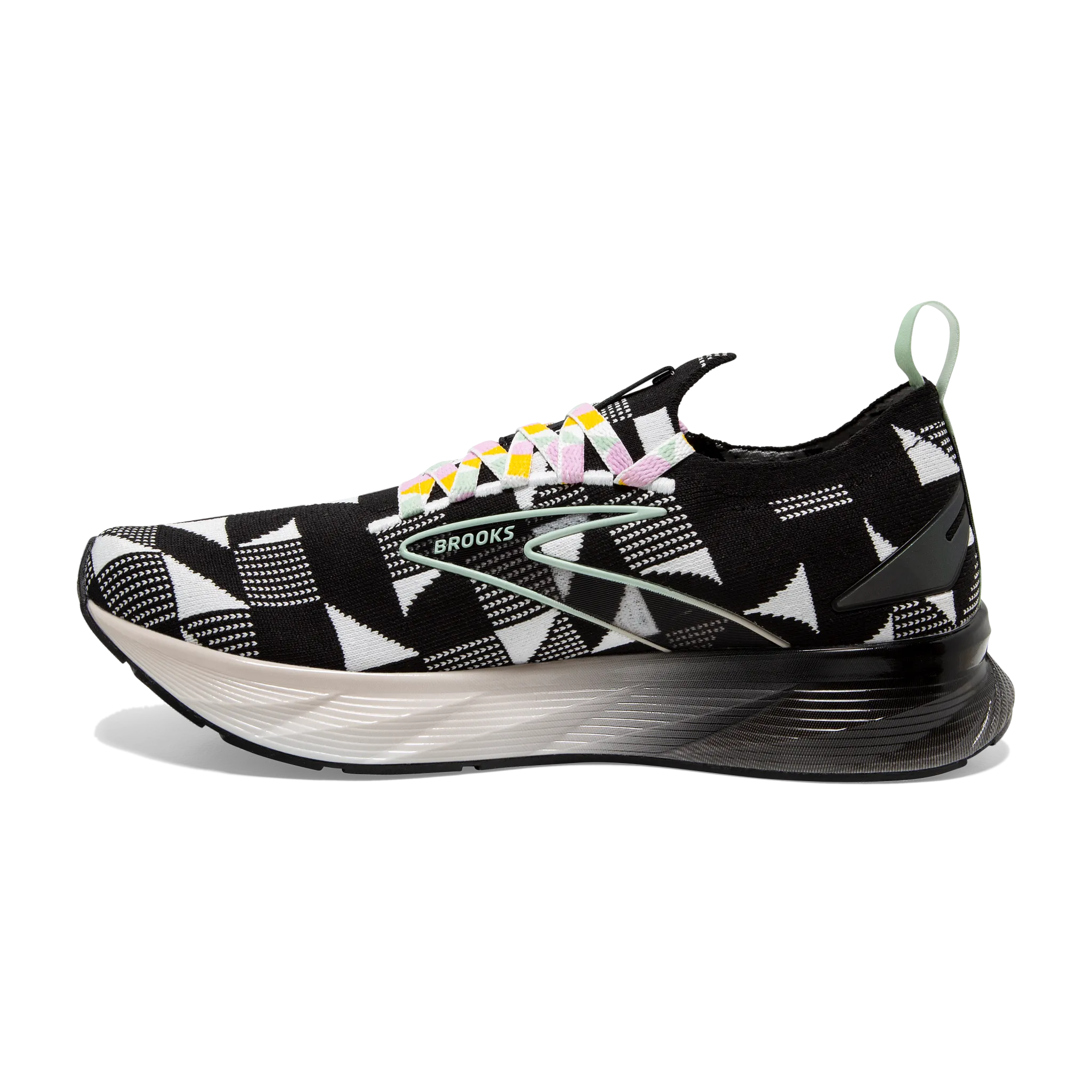 Men's Levitate StealthFit 6 reinforced - areas running in mud shoes