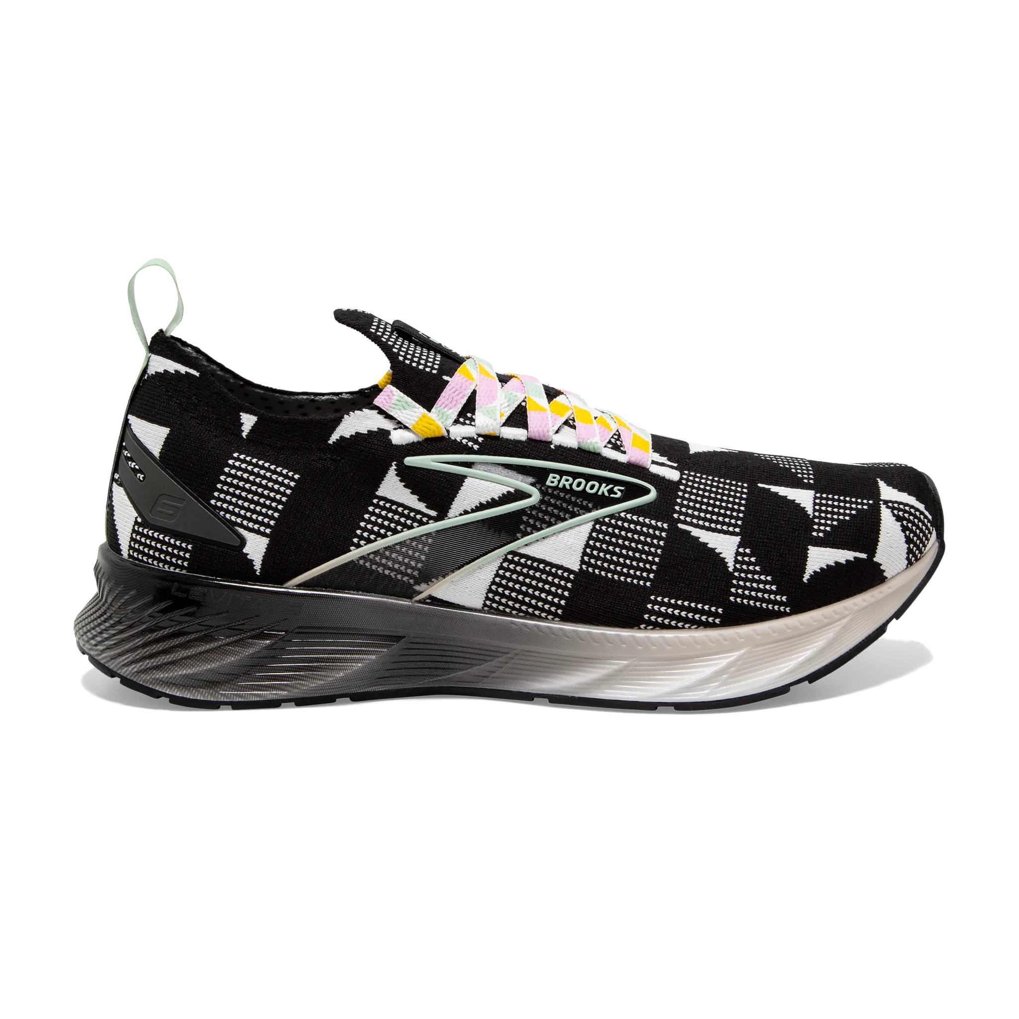 Men's Levitate StealthFit 6 youth running shoes running in a fun run shoes
